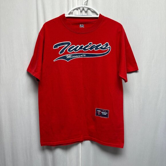Minnesota Twins Red T-Shirt Lee Sport MLB Mens Size Medium Short Sleeve Baseball - Picture 1 of 7
